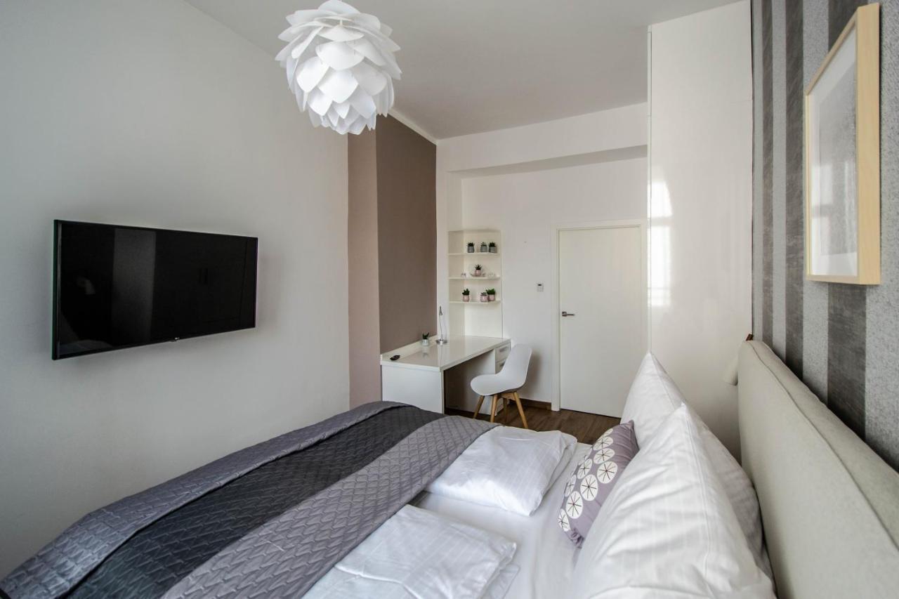 Executive Bright Apt. By Ruterra Praha Eksteriør bilde