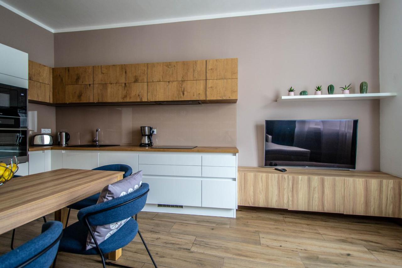 Executive Bright Apt. By Ruterra Praha Eksteriør bilde