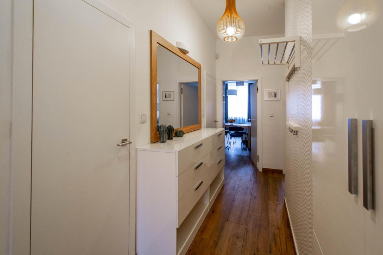 Executive Bright Apt. By Ruterra Praha Eksteriør bilde