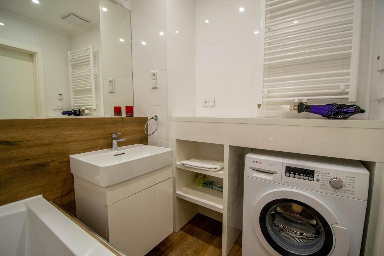 Executive Bright Apt. By Ruterra Praha Eksteriør bilde