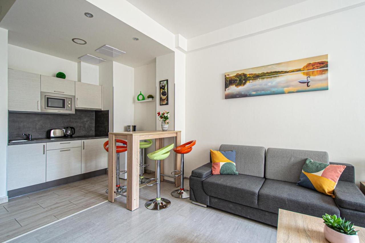 Executive Bright Apt. By Ruterra Praha Eksteriør bilde