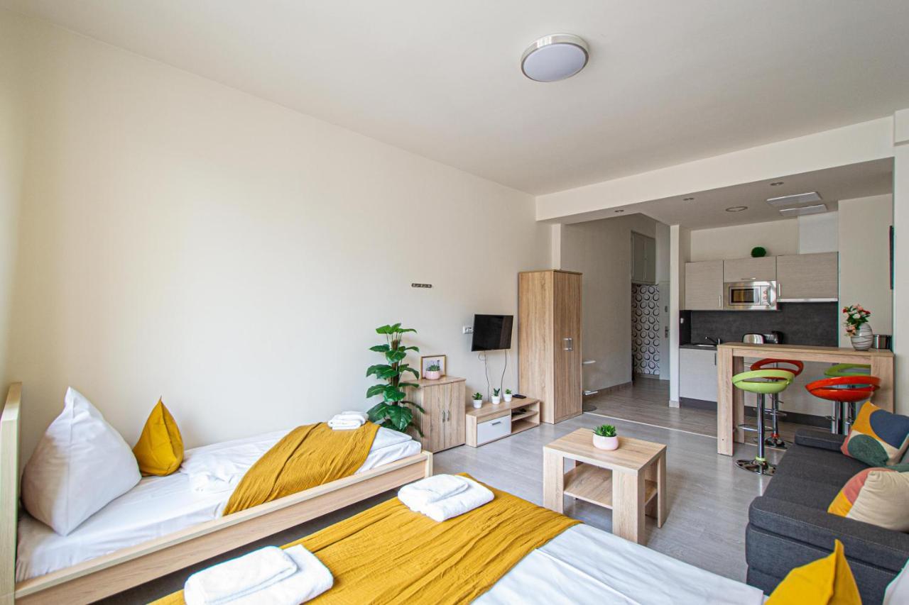 Executive Bright Apt. By Ruterra Praha Eksteriør bilde